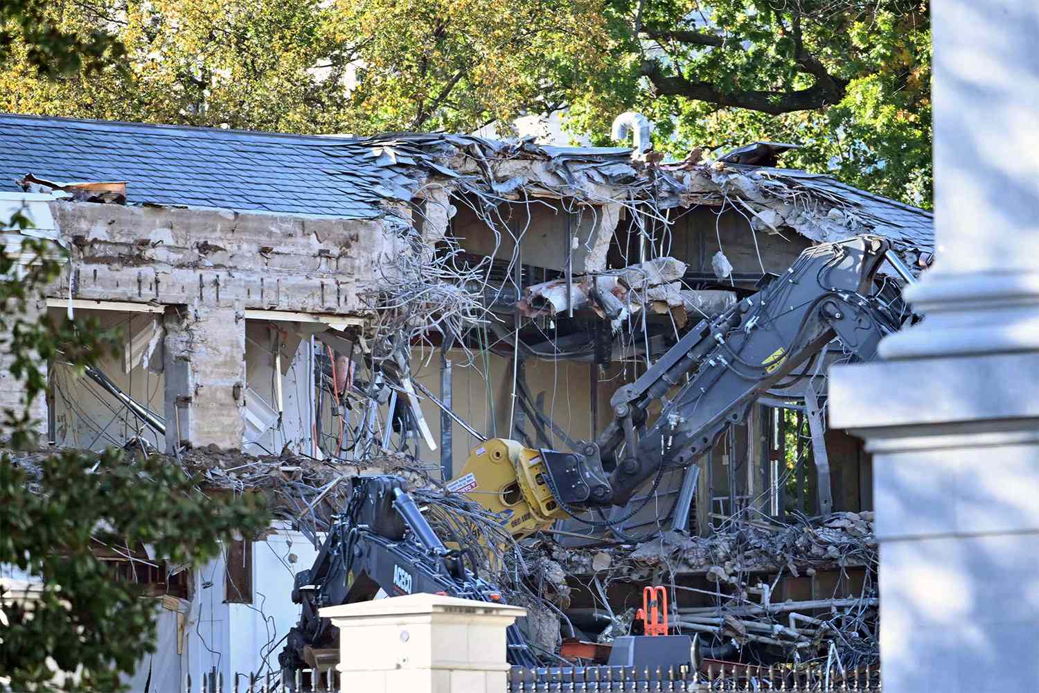 Trump’s White House Renovation Sparks Outrage Amid Accusations of Historical Desecration