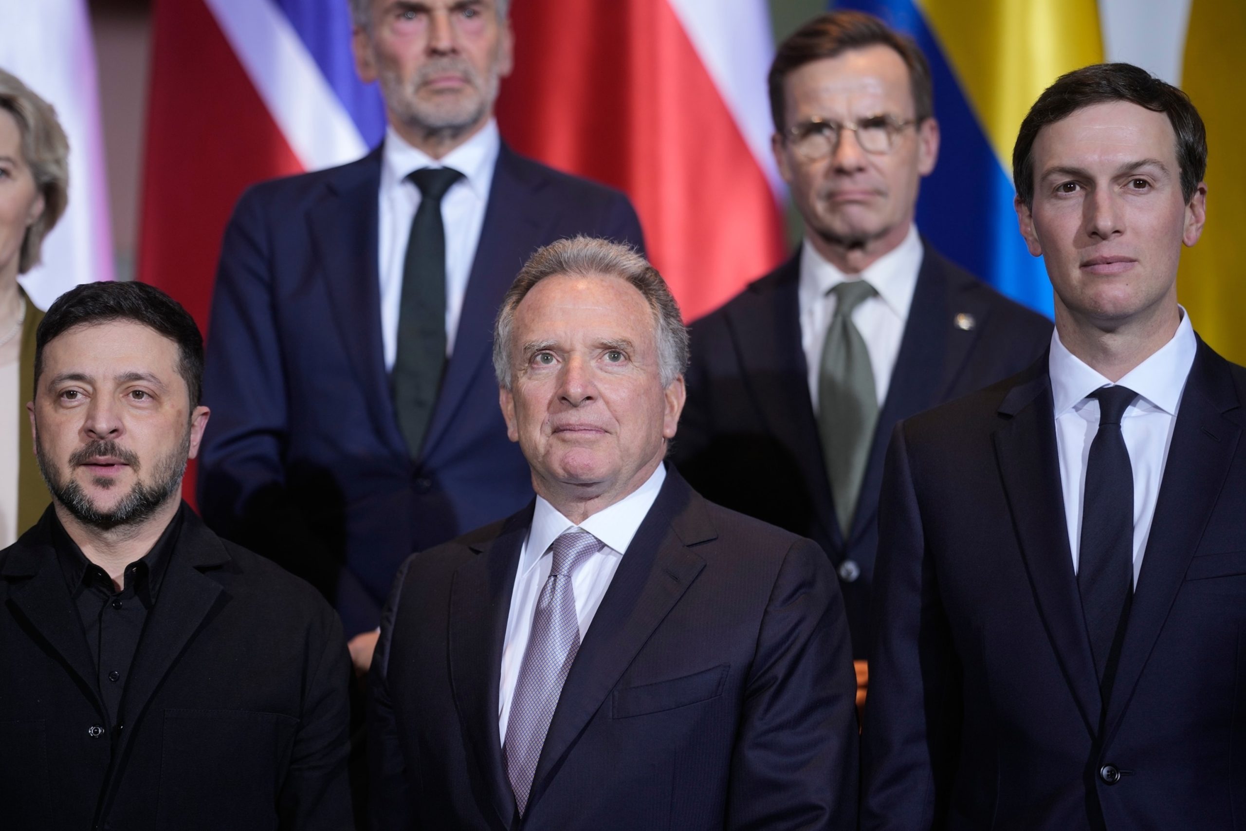 U.S. Diplomats Signal Narrowing of Ukraine Security Deal Amid Territorial Disputes