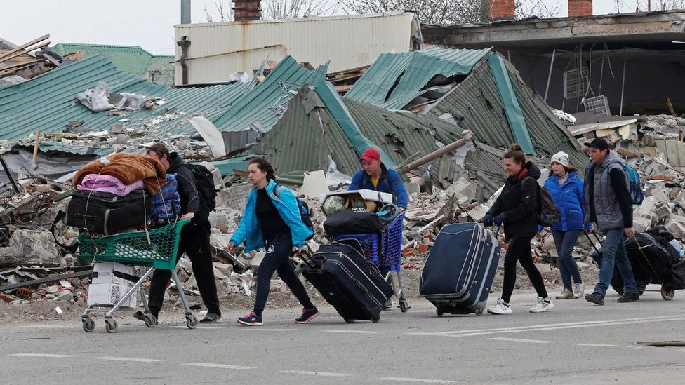 Moscow Accuses Ukraine of ‘Nazi’ Persecution as Refugee Crisis Deepens